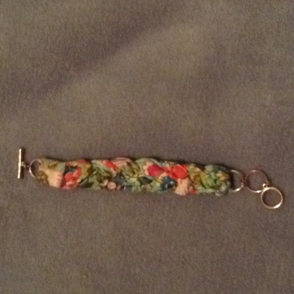 Bracelet - Picture 1 of 1